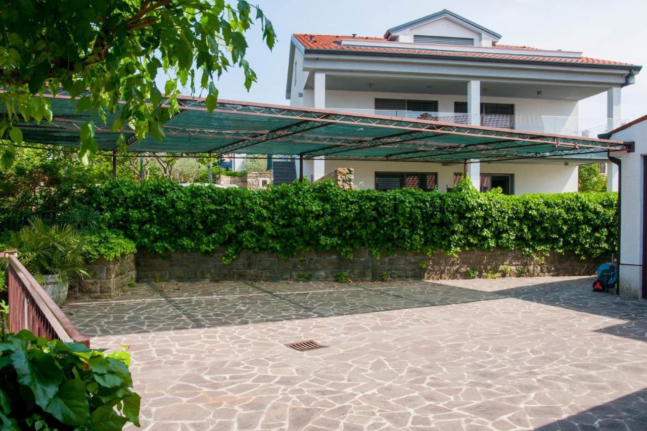 Beautiful Apartment With Picturesque View And Free Parking Portorož Exterior foto