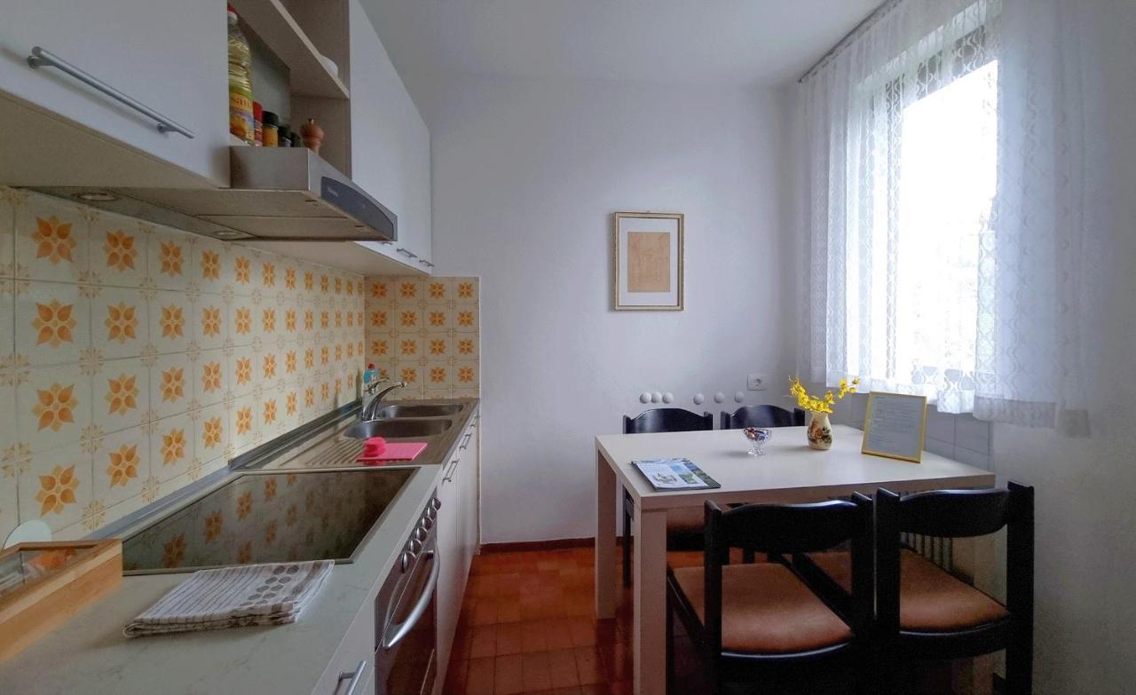 Beautiful Apartment With Picturesque View And Free Parking Portorož Exterior foto